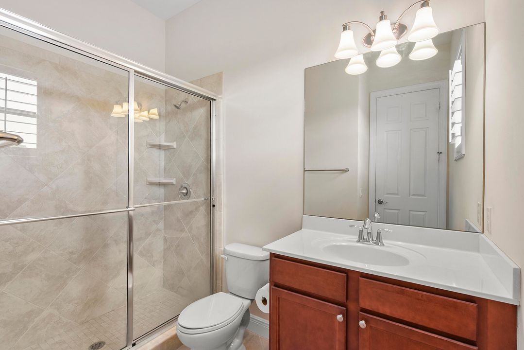 En Venta: $889,000 (4 camas, 4 baños, 3911 Pies cuadrados)