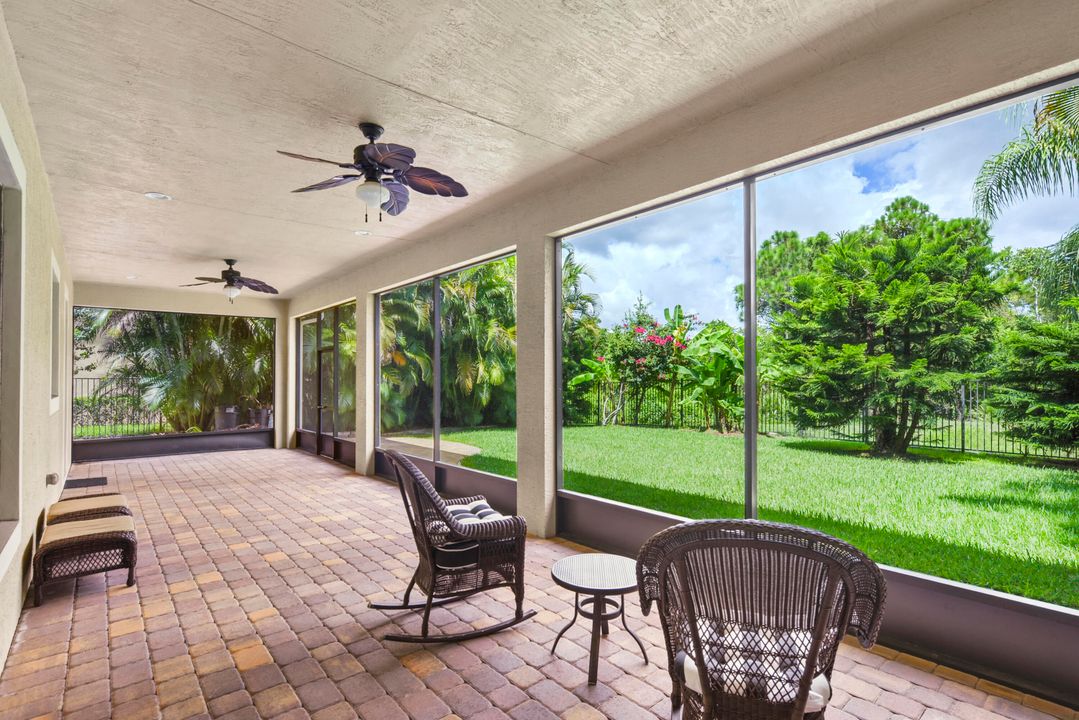 En Venta: $889,000 (4 camas, 4 baños, 3911 Pies cuadrados)