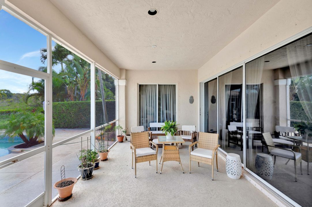 Activo con contrato: $2,100,000 (3 camas, 3 baños, 2631 Pies cuadrados)