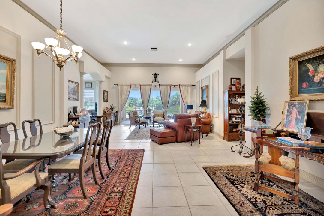 Activo con contrato: $2,100,000 (3 camas, 3 baños, 2631 Pies cuadrados)