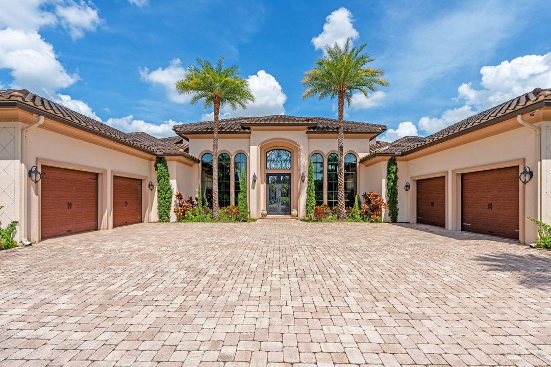 For Sale: $8,500,000 (9 beds, 10 baths, 8814 Square Feet)