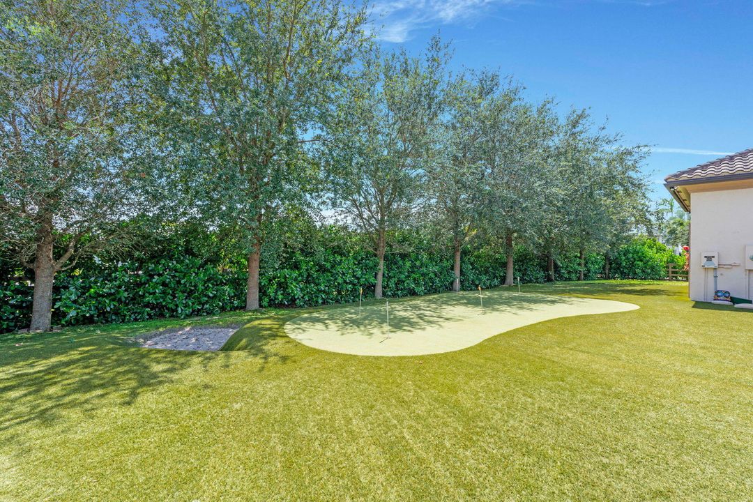 For Sale: $8,500,000 (9 beds, 10 baths, 8814 Square Feet)