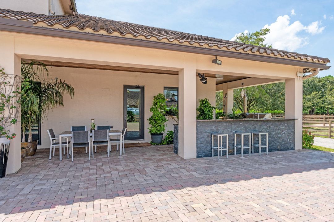 For Sale: $8,500,000 (9 beds, 10 baths, 8814 Square Feet)