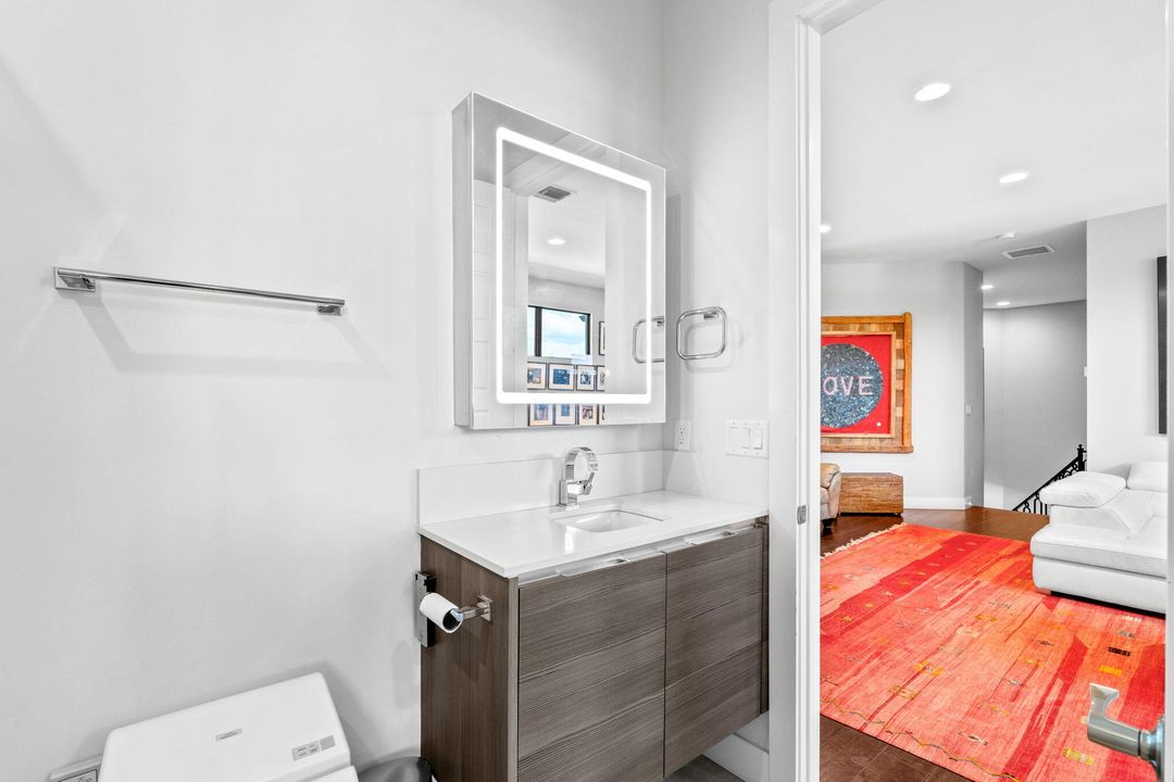 For Sale: $8,500,000 (9 beds, 10 baths, 8814 Square Feet)