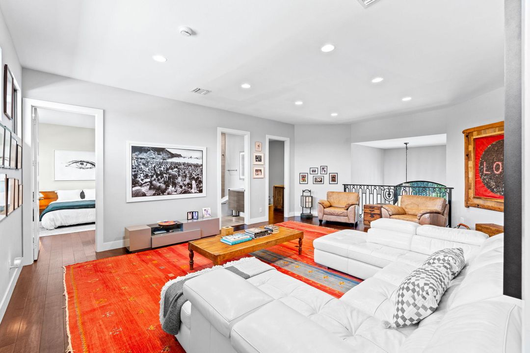 For Sale: $8,500,000 (9 beds, 10 baths, 8814 Square Feet)