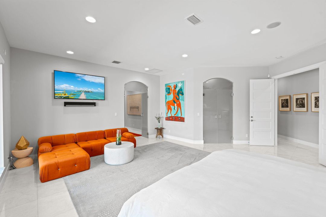 For Sale: $8,500,000 (9 beds, 10 baths, 8814 Square Feet)