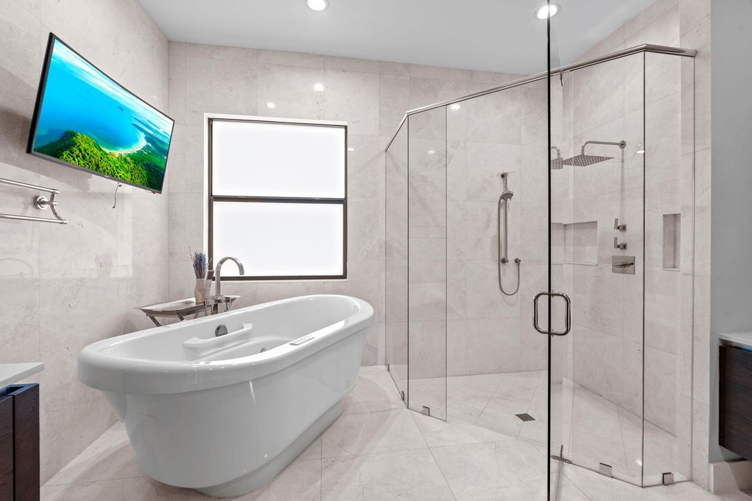 For Sale: $8,500,000 (9 beds, 10 baths, 8814 Square Feet)