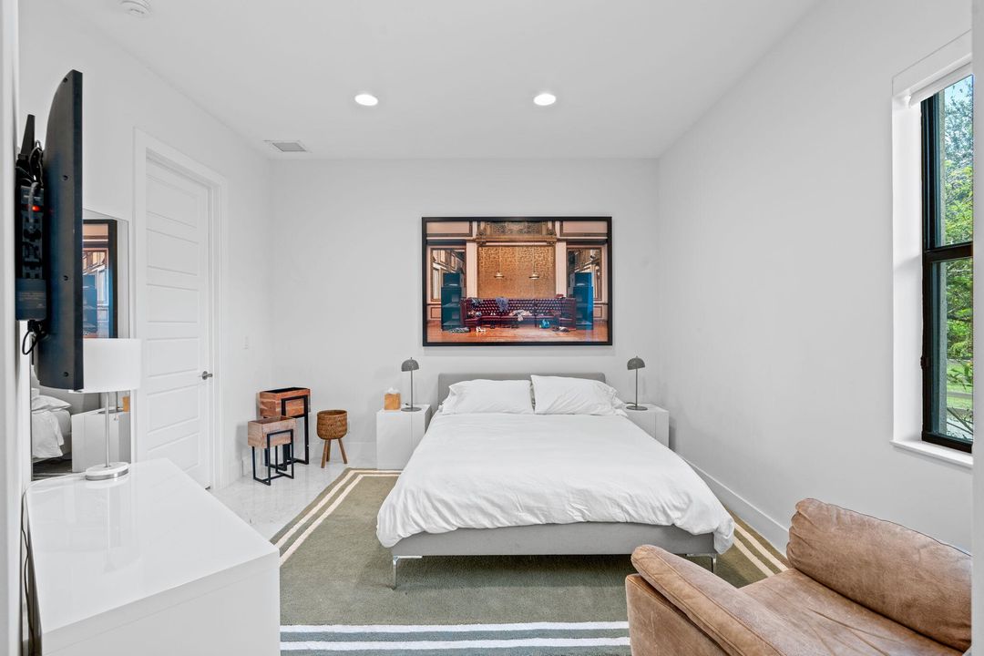 For Sale: $8,500,000 (9 beds, 10 baths, 8814 Square Feet)