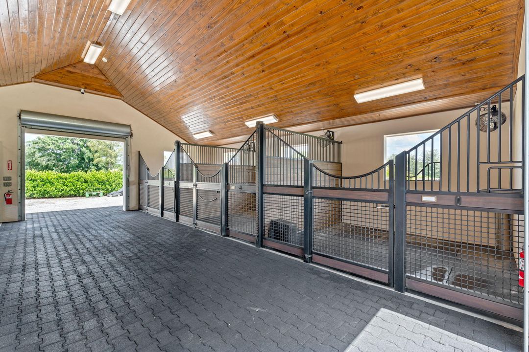 For Sale: $8,500,000 (9 beds, 10 baths, 8814 Square Feet)