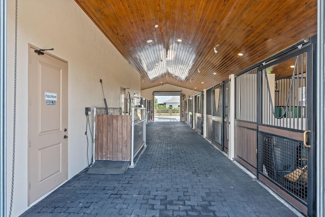 For Sale: $8,500,000 (9 beds, 10 baths, 8814 Square Feet)