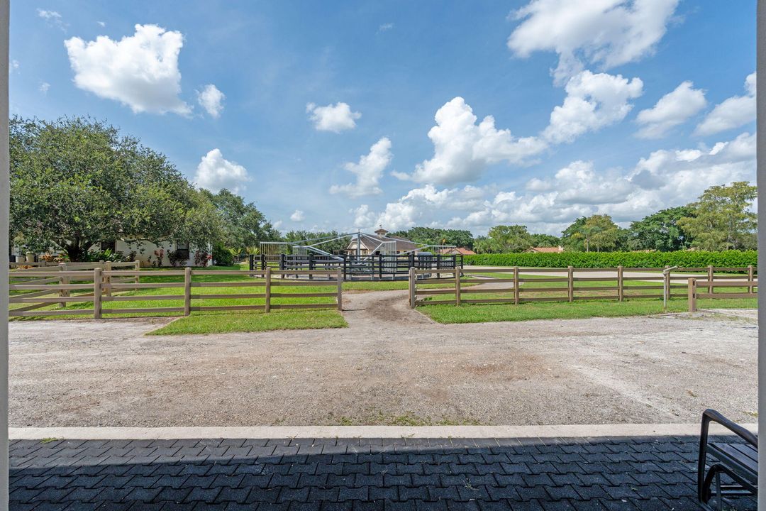 For Sale: $8,500,000 (9 beds, 10 baths, 8814 Square Feet)