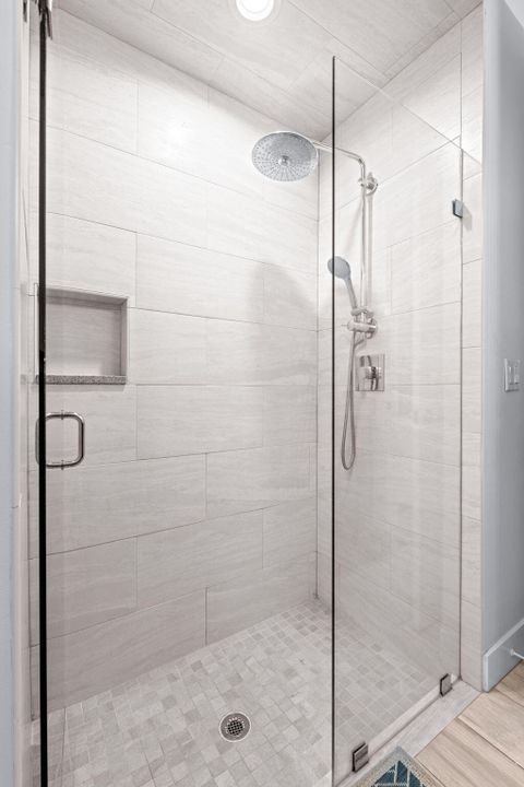 For Sale: $8,500,000 (9 beds, 10 baths, 8814 Square Feet)