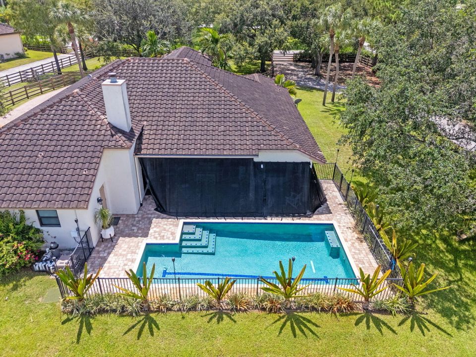 For Sale: $8,500,000 (9 beds, 10 baths, 8814 Square Feet)