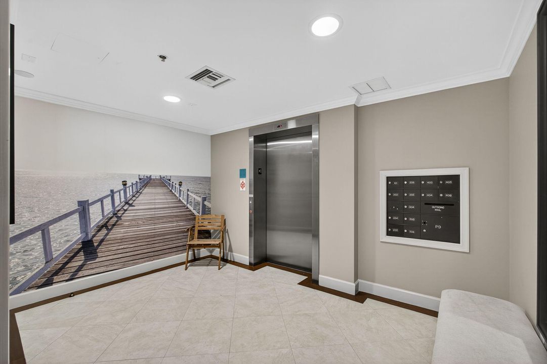 Active With Contract: $595,000 (2 beds, 2 baths, 1980 Square Feet)