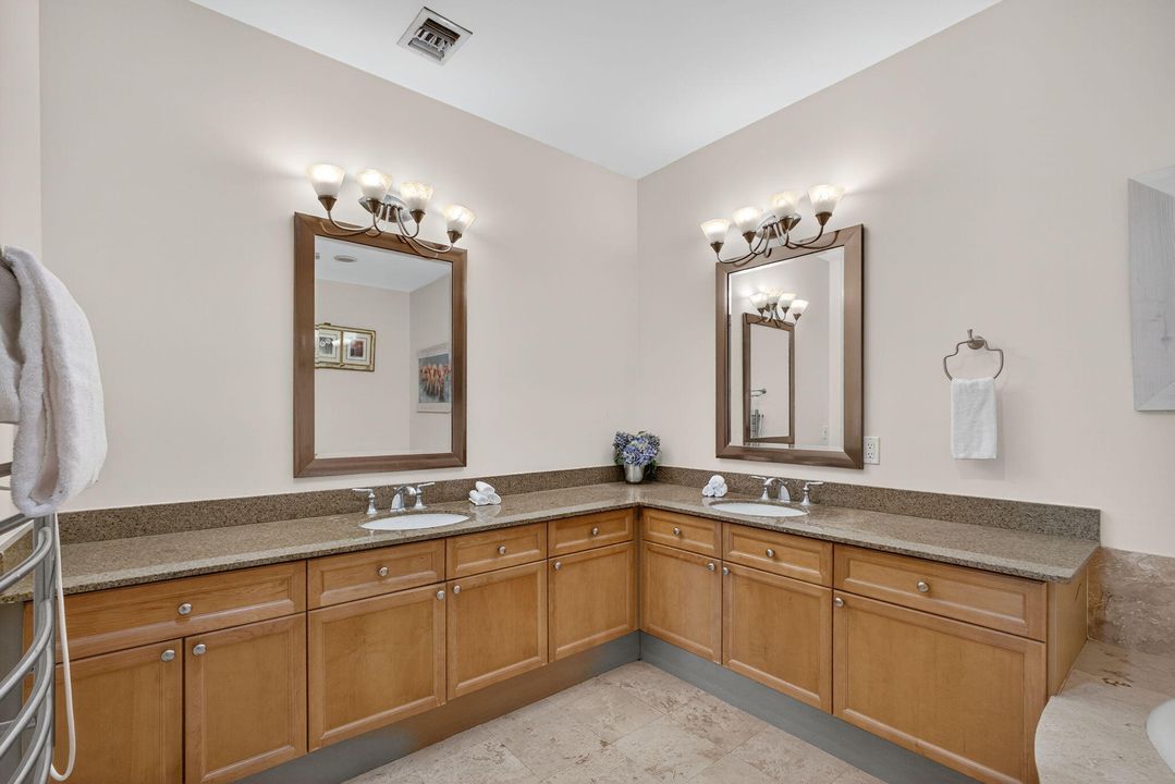 Active With Contract: $595,000 (2 beds, 2 baths, 1980 Square Feet)