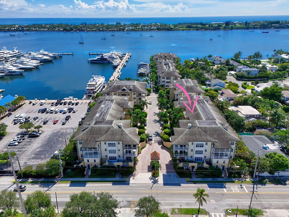 Active With Contract: $595,000 (2 beds, 2 baths, 1980 Square Feet)