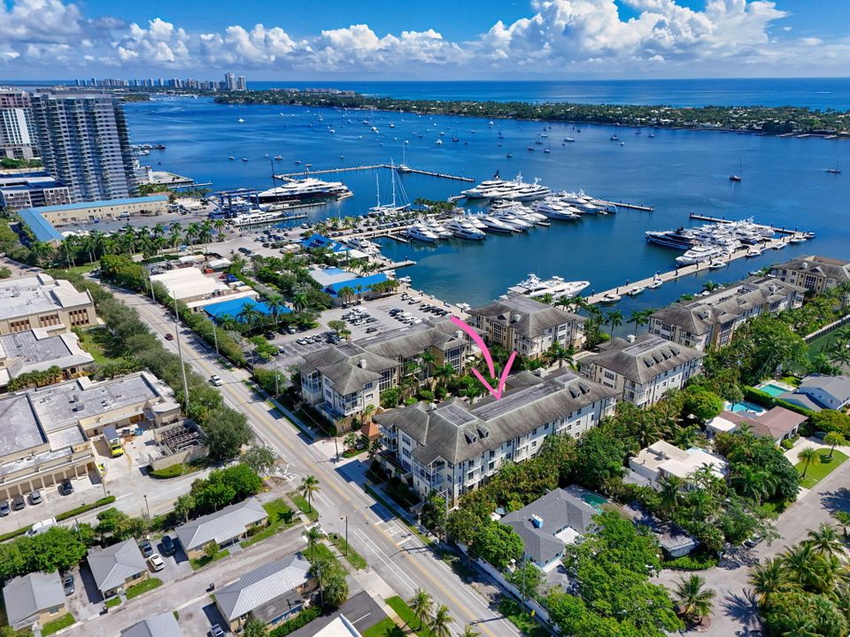 Active With Contract: $595,000 (2 beds, 2 baths, 1980 Square Feet)