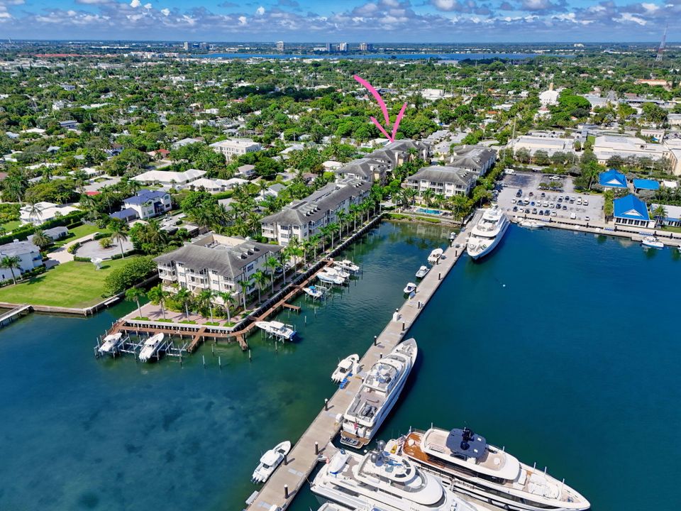 Active With Contract: $595,000 (2 beds, 2 baths, 1980 Square Feet)