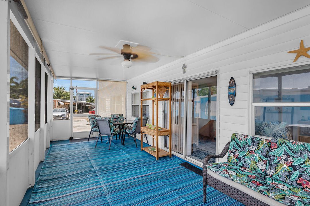 На продажу: $275,000 (3 спален, 2 ванн, 1250 Квадратных фут)