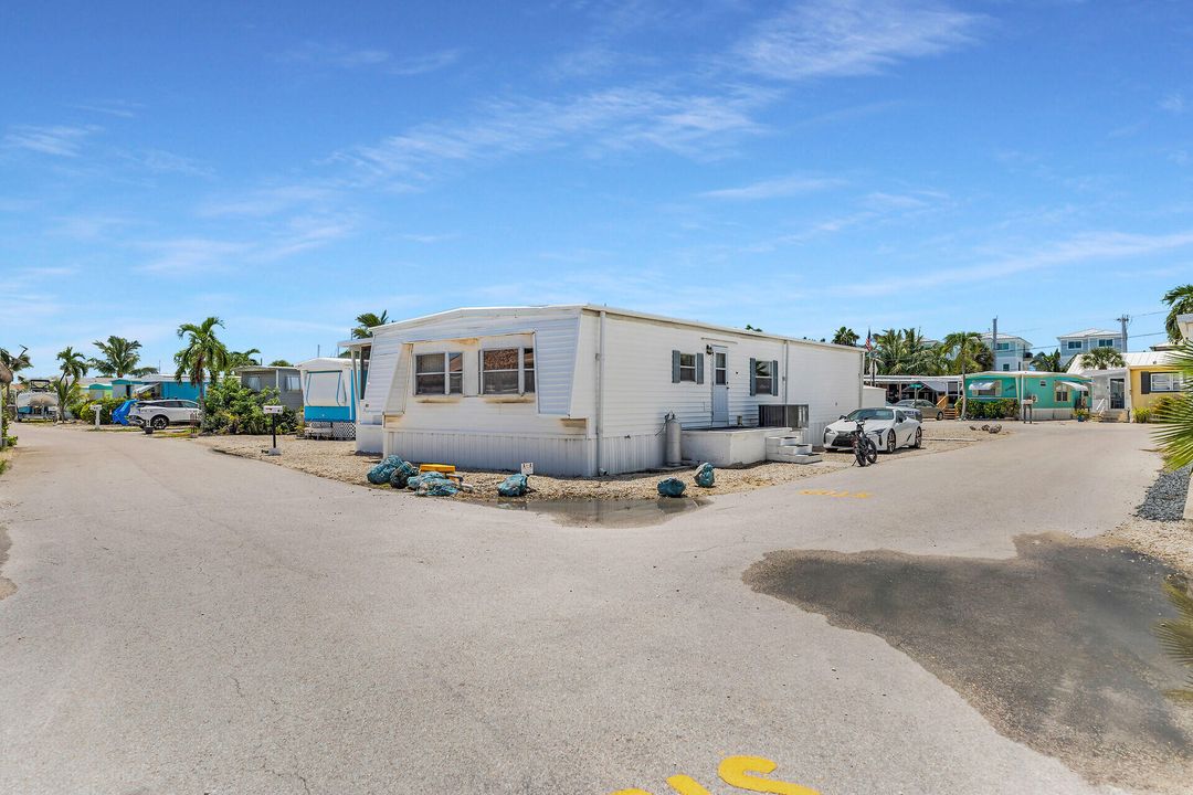 На продажу: $275,000 (3 спален, 2 ванн, 1250 Квадратных фут)