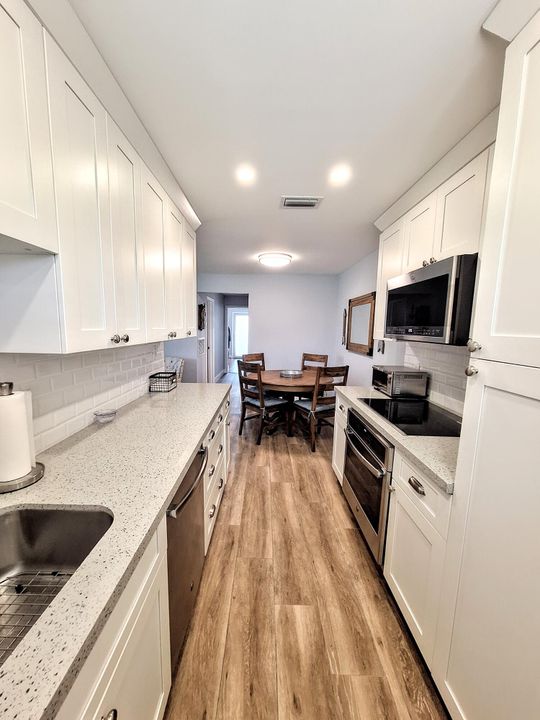 Activo con contrato: $272,000 (2 camas, 2 baños, 1104 Pies cuadrados)