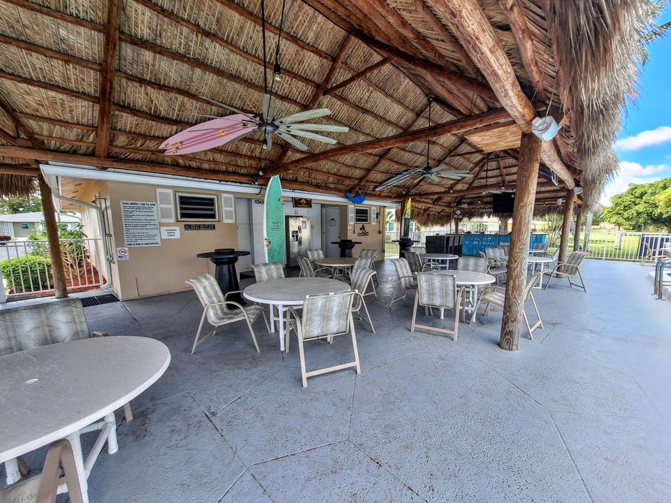 Activo con contrato: $272,000 (2 camas, 2 baños, 1104 Pies cuadrados)