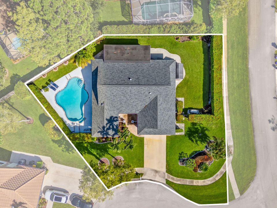 Activo con contrato: $6,650 (3 camas, 2 baños, 1721 Pies cuadrados)