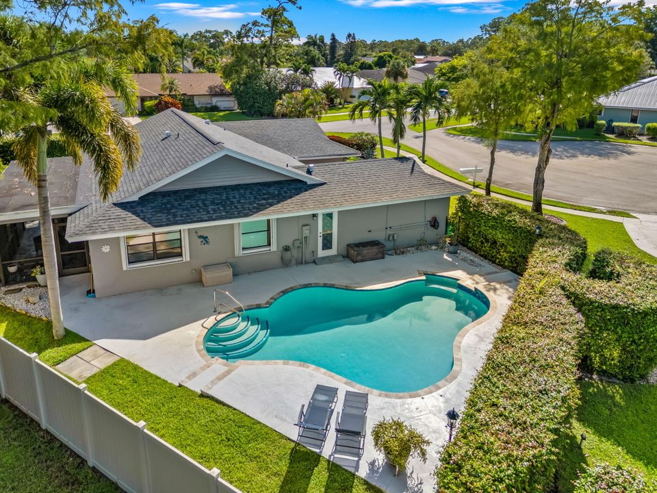 Activo con contrato: $6,650 (3 camas, 2 baños, 1721 Pies cuadrados)