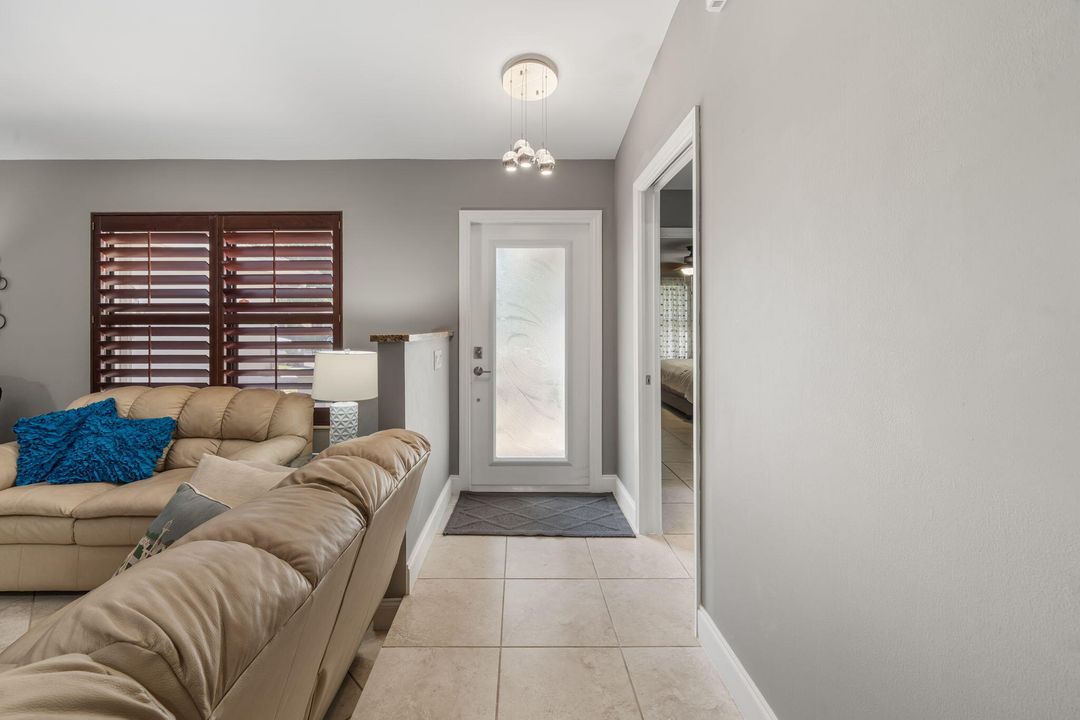 Activo con contrato: $6,650 (3 camas, 2 baños, 1721 Pies cuadrados)