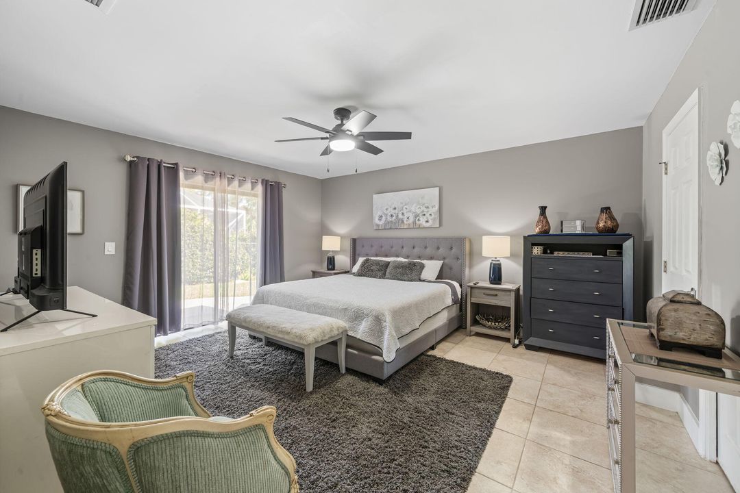 Activo con contrato: $6,650 (3 camas, 2 baños, 1721 Pies cuadrados)