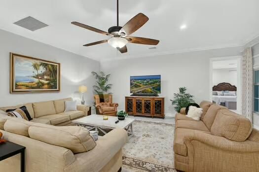 出租: $13,000 (2 贝兹, 2 浴室, 2396 平方英尺)