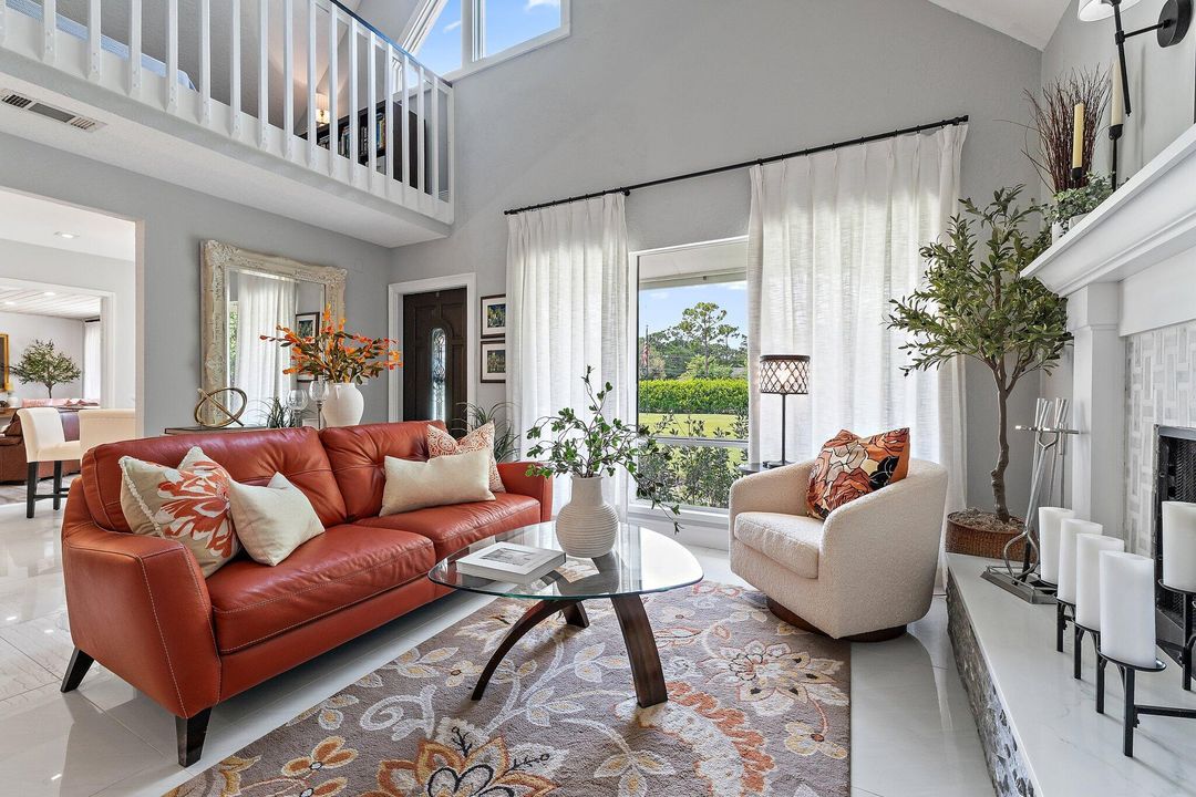 For Sale: $989,900 (3 beds, 3 baths, 2476 Square Feet)