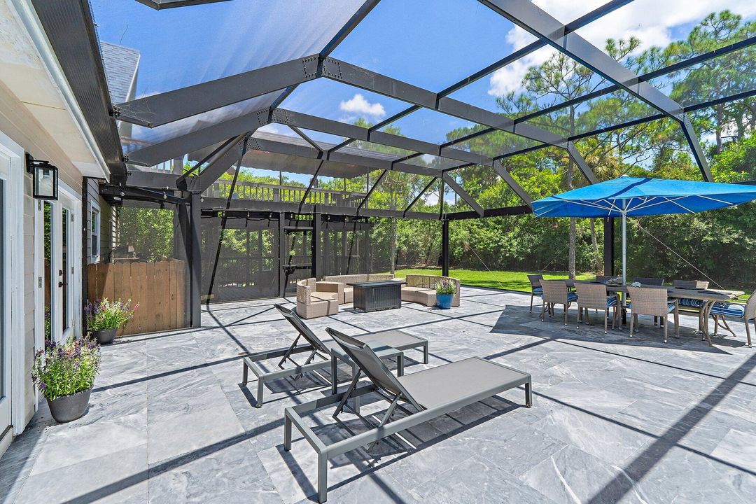 For Sale: $989,900 (3 beds, 3 baths, 2476 Square Feet)