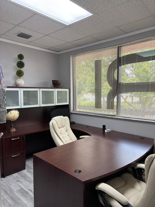 En Venta: $1,800 (0 camas, 0 baños, 700 Pies cuadrados)