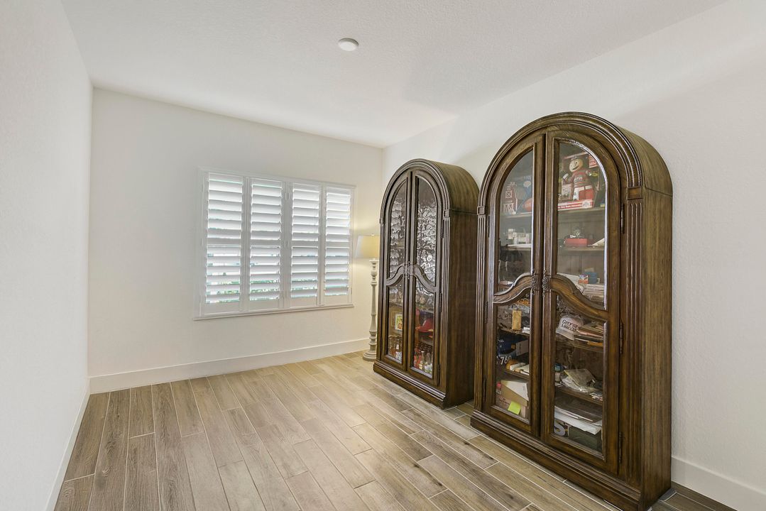 Activo con contrato: $792,000 (4 camas, 3 baños, 2986 Pies cuadrados)