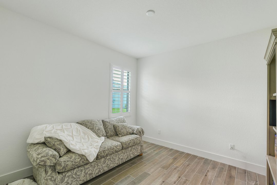 Activo con contrato: $792,000 (4 camas, 3 baños, 2986 Pies cuadrados)