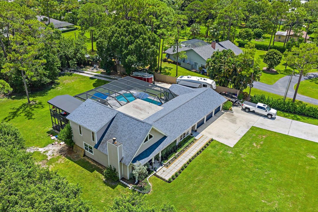 For Sale: $989,900 (3 beds, 3 baths, 2476 Square Feet)