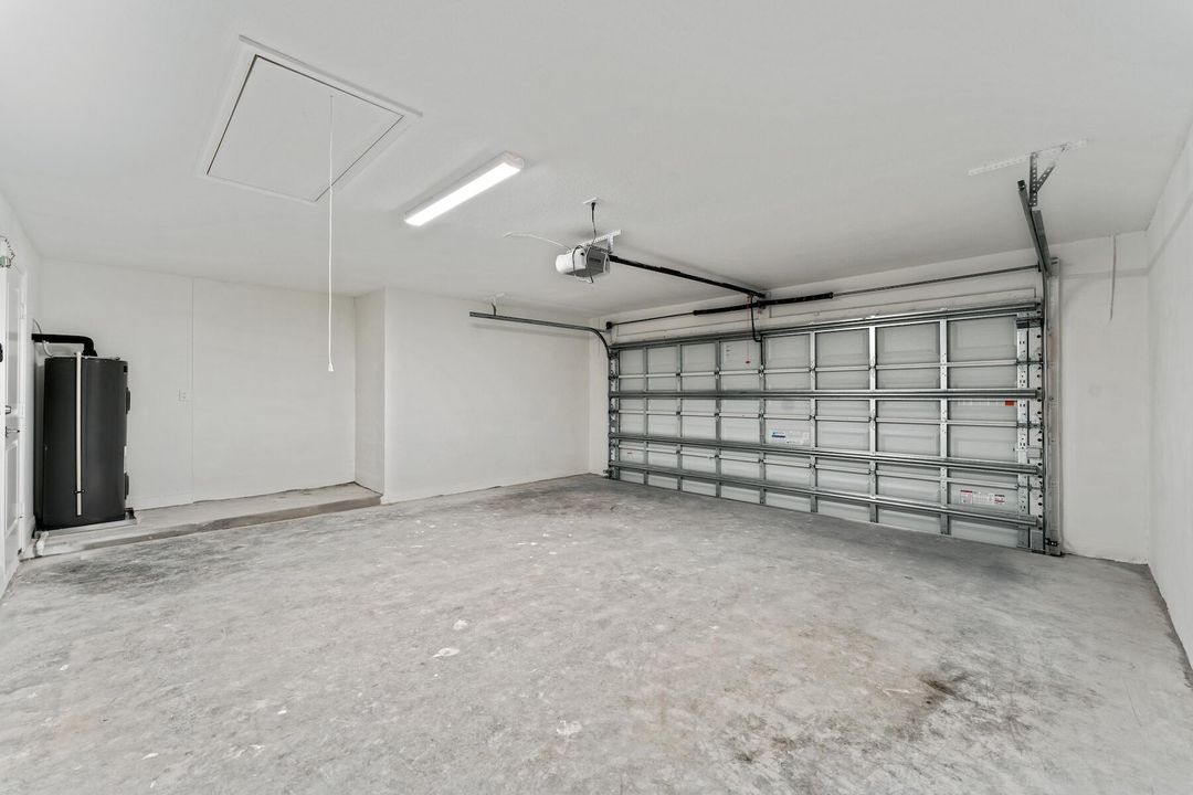 En Venta: $970,000 (4 camas, 2 baños, 2011 Pies cuadrados)