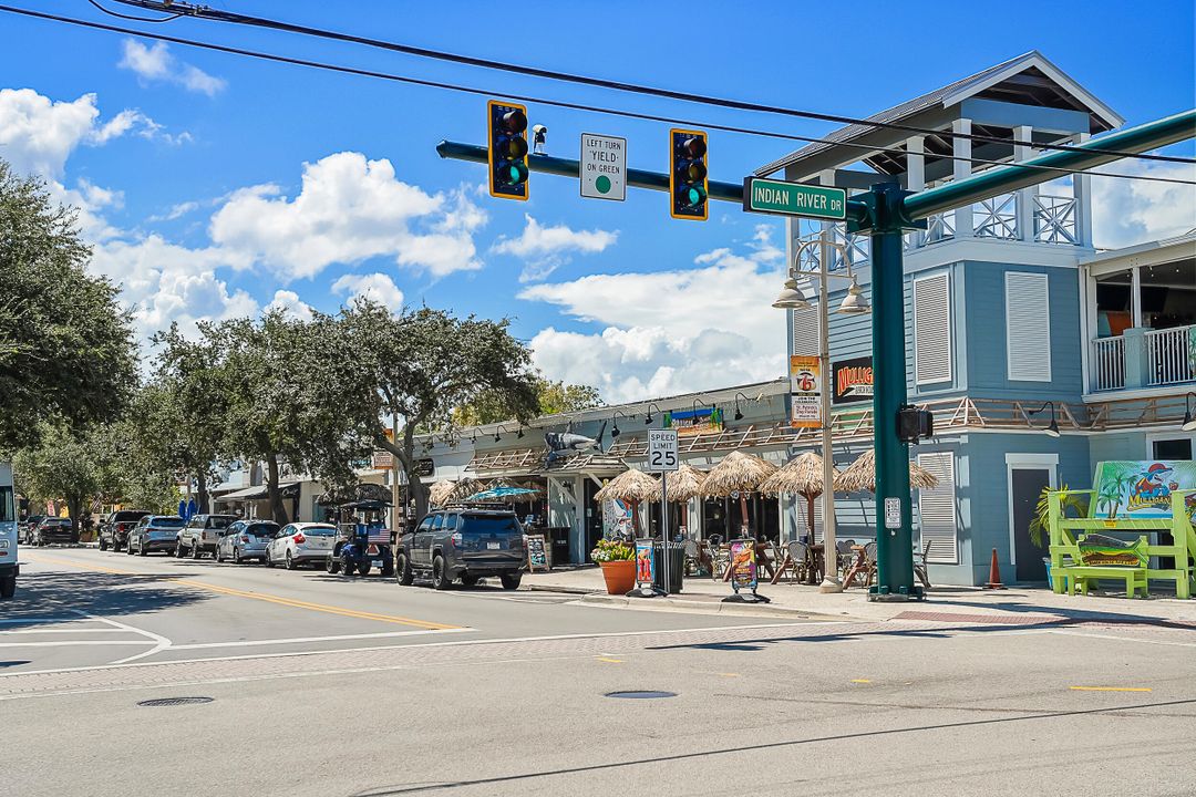 Activo con contrato: $2,995 (3 camas, 2 baños, 1865 Pies cuadrados)