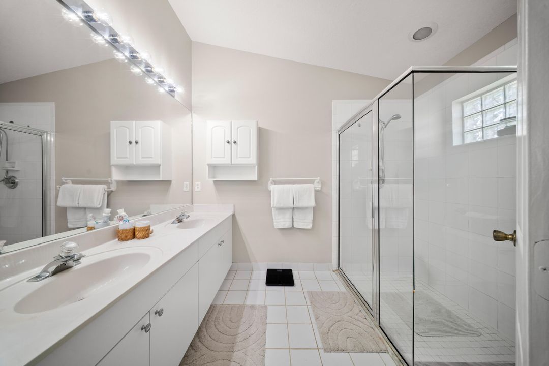 Activo con contrato: $440,000 (3 camas, 2 baños, 1706 Pies cuadrados)