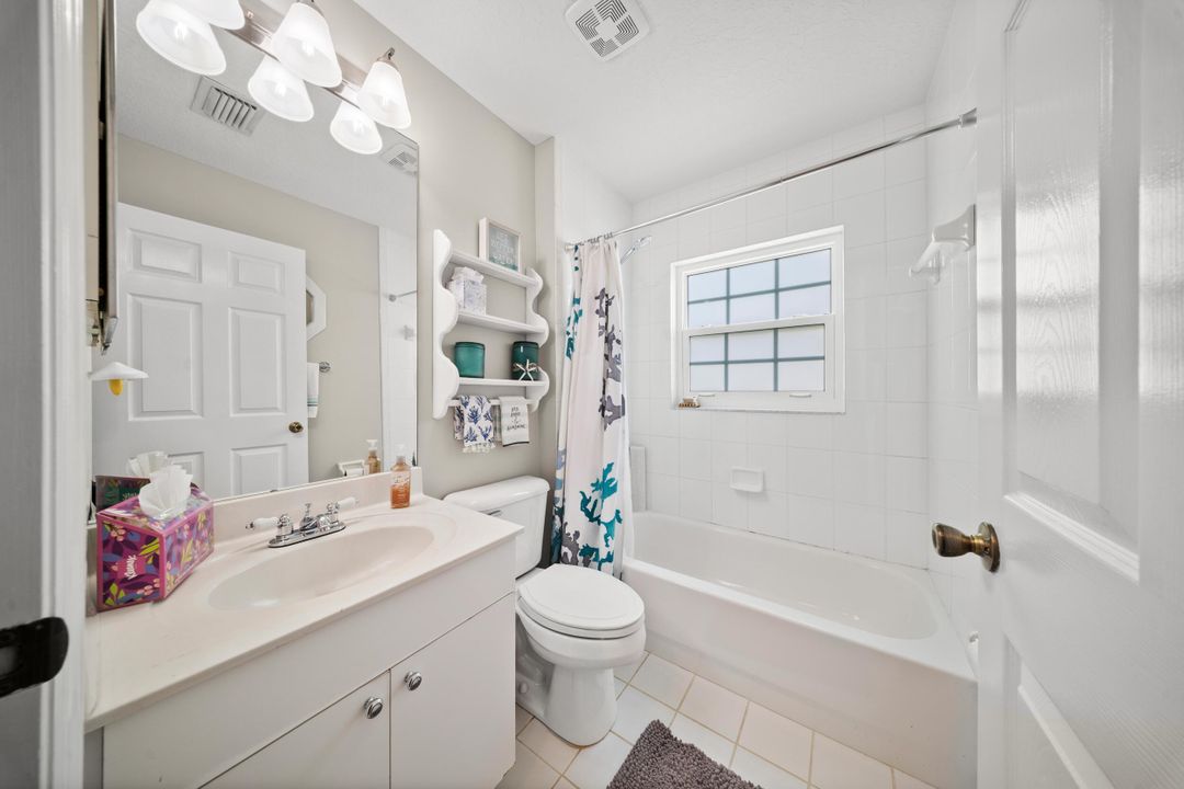 Activo con contrato: $440,000 (3 camas, 2 baños, 1706 Pies cuadrados)