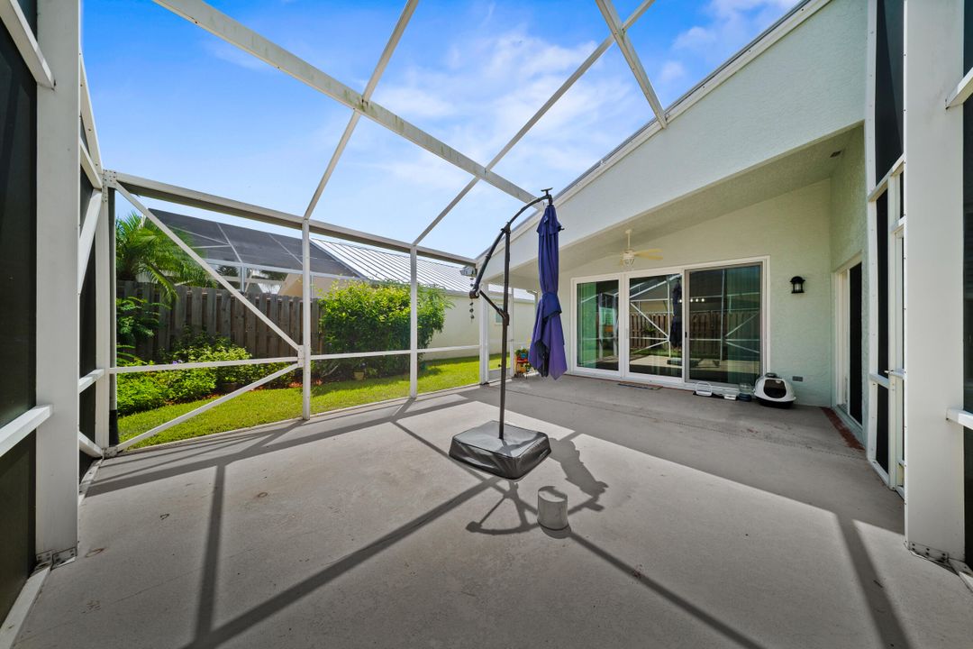 Activo con contrato: $440,000 (3 camas, 2 baños, 1706 Pies cuadrados)