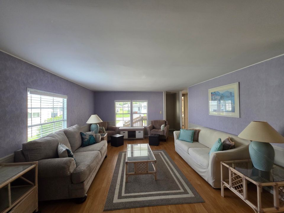 待售: $25,000 (2 贝兹, 2 浴室, 1344 平方英尺)