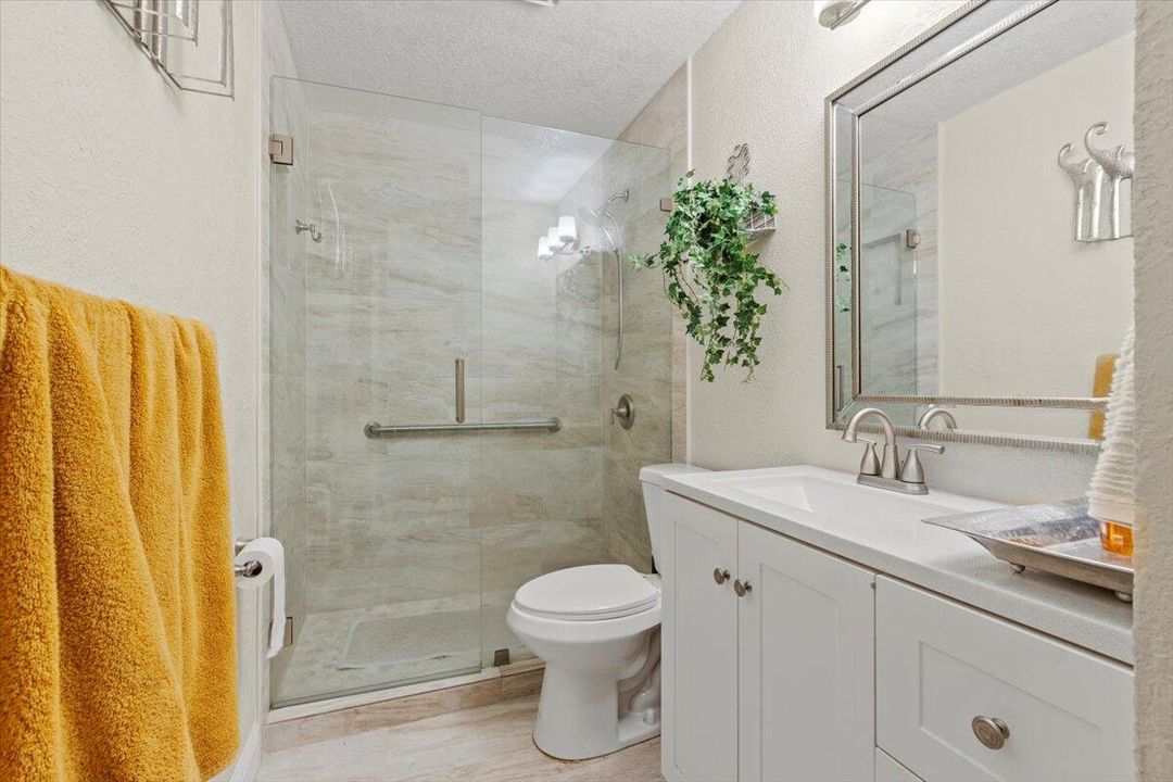 For Sale: $375,000 (4 beds, 3 baths, 2690 Square Feet)