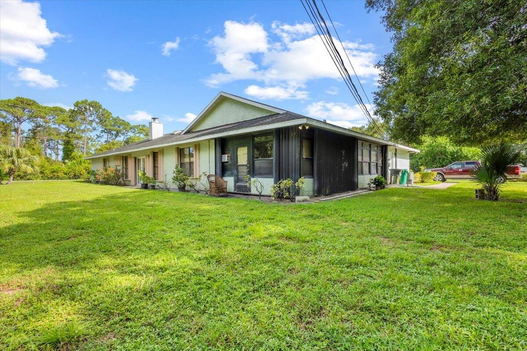 For Sale: $375,000 (4 beds, 3 baths, 2690 Square Feet)