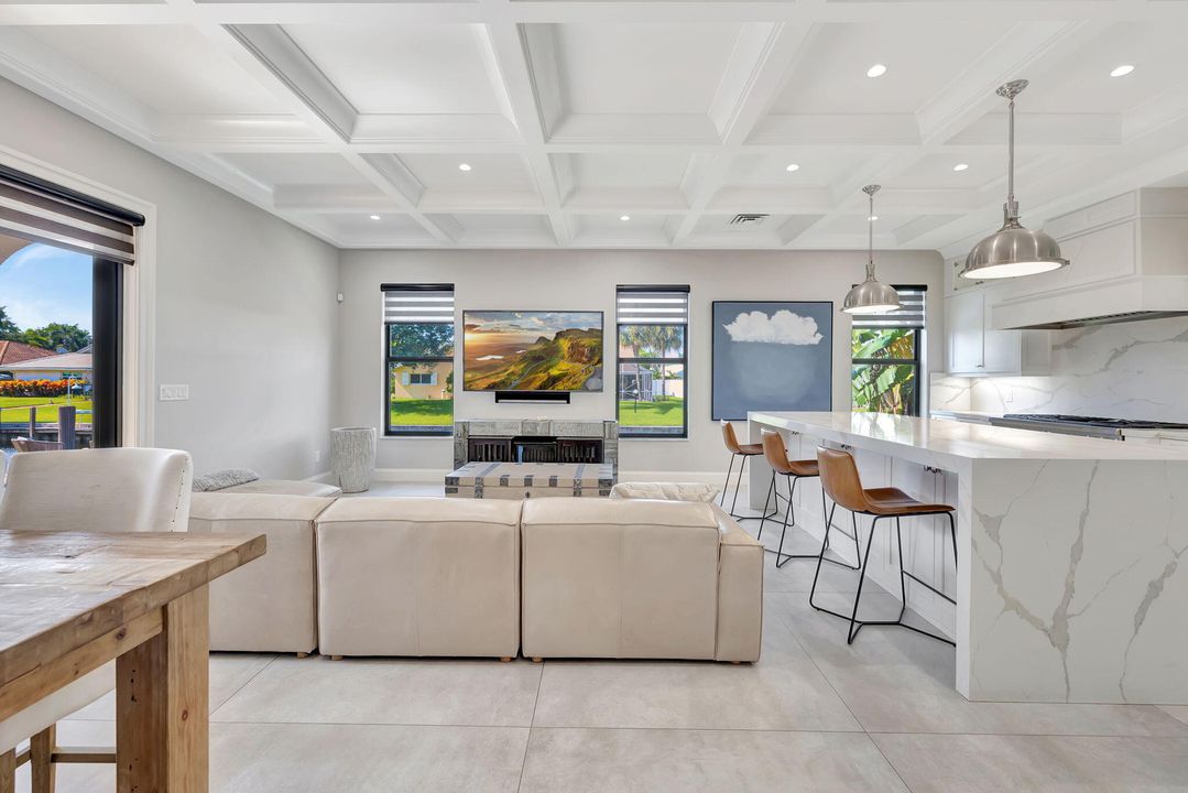 For Rent: $14,000 (6 beds, 4 baths, 4444 Square Feet)