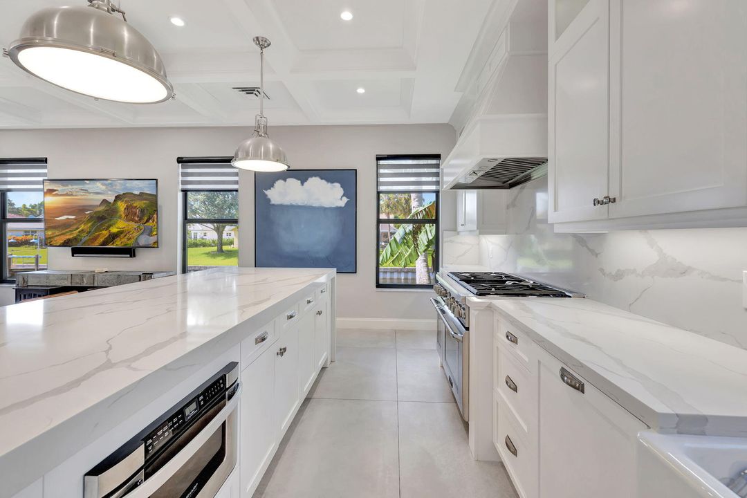 For Rent: $14,000 (6 beds, 4 baths, 4444 Square Feet)