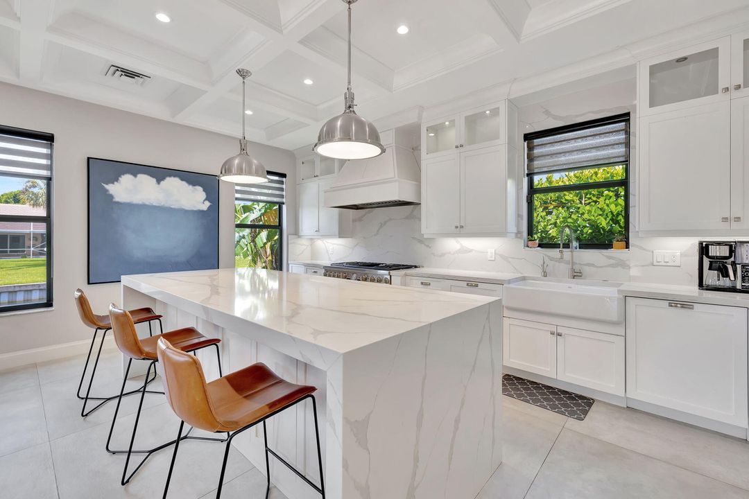 For Rent: $14,000 (6 beds, 4 baths, 4444 Square Feet)