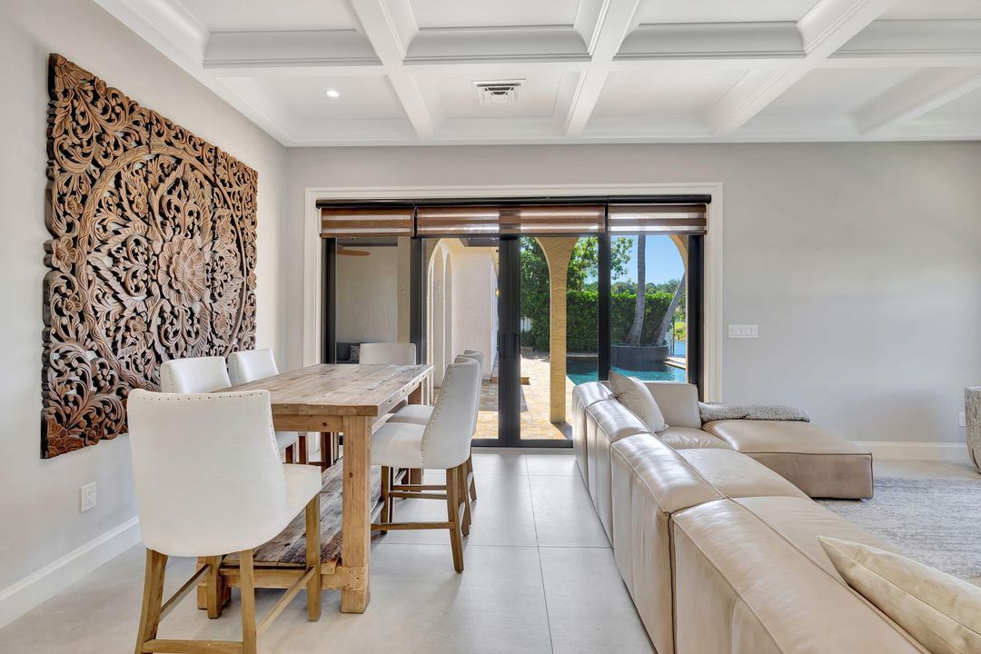 For Rent: $14,000 (6 beds, 4 baths, 4444 Square Feet)