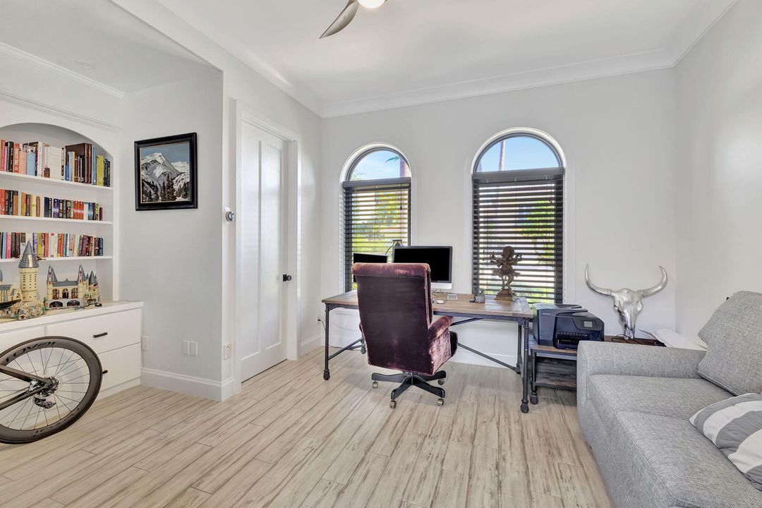 For Rent: $14,000 (6 beds, 4 baths, 4444 Square Feet)